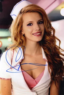 Bella Thorne autograph