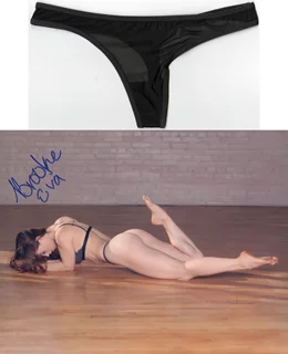 Brooke Eva autograph