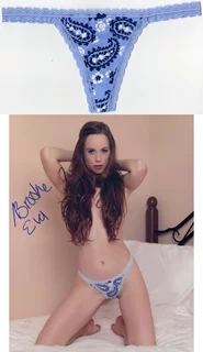 Brooke Eva autograph