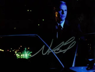 Noah Emmerich autograph