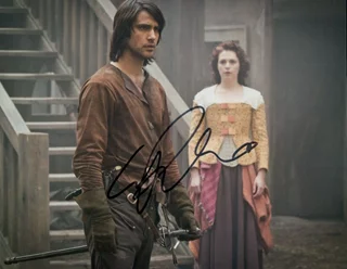 Luke Pasqualino autograph