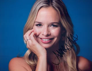 Marissa Hermer autograph