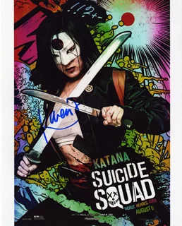 Karen Fukuhara autograph