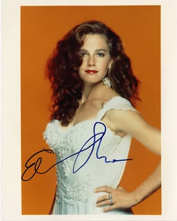 Elisabeth Shue autograph