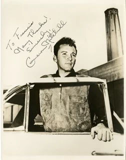 Cameron Mitchell autograph