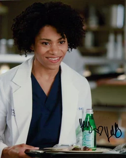 Kelly McCreary autograph