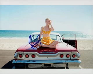 Ireland Baldwin autograph