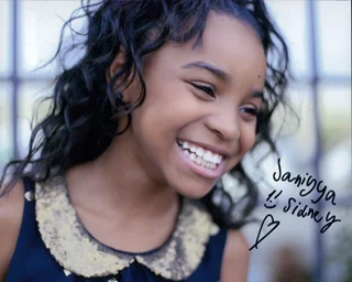 Saniyya Sidney autograph