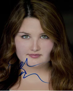 Isabella Amara autograph