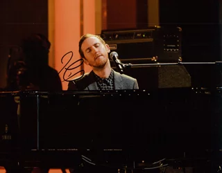 Jesse Carmichael autograph