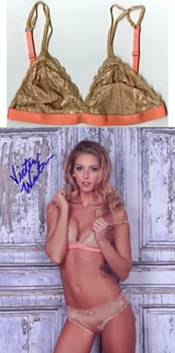 Victoria Winters autograph