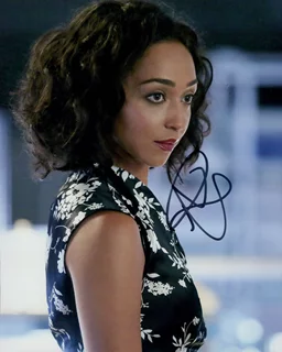 Ruth Negga autograph
