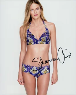 Shannan Click autograph