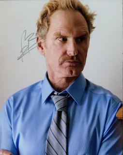 Jere Burns autograph