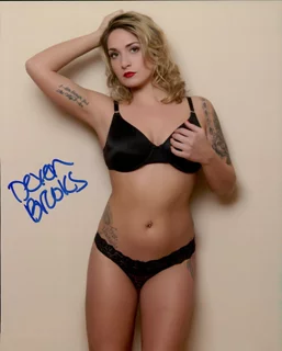 Deven Brooks autograph