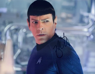 Zachary Quinto autograph