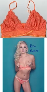 Ria Rose autograph