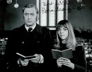 Petra Markham autograph