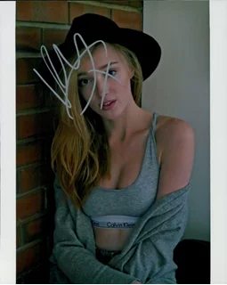 Phoebe Dynevor autograph