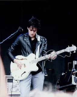 Dallon Weekes autograph