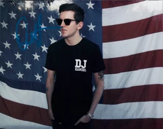 Dillon Francis autograph