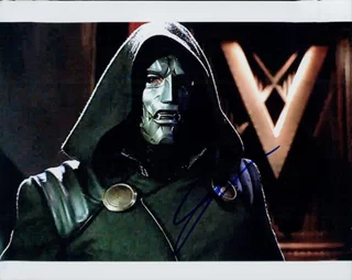 Julian McMahon autograph