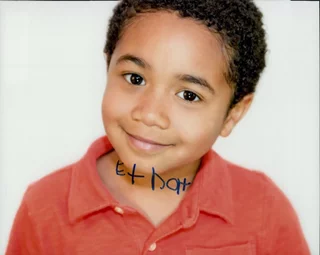 Ethan Hutchison autograph