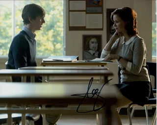 Keegan Connor Tracy autograph