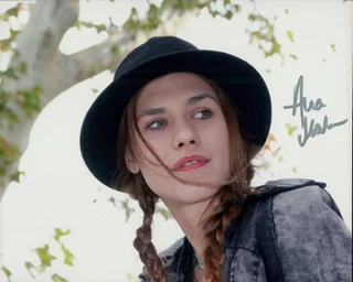Ana Ularu autograph
