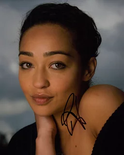 Ruth Negga autograph