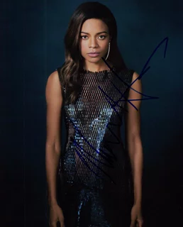Naomie Harris autograph