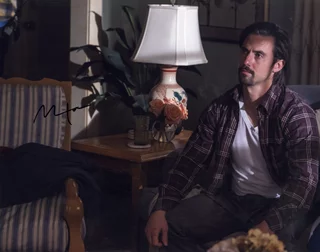 Milo Ventimiglia autograph