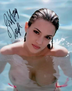 Tiffany Taylor autograph
