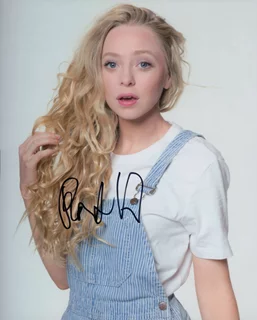 Portia Doubleday autograph