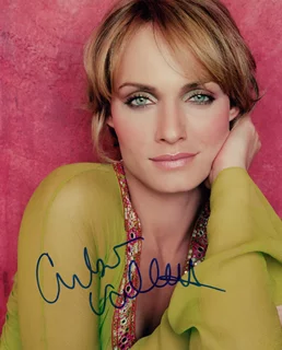 Amber Valletta autograph