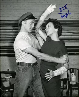 Kirk Douglas autograph