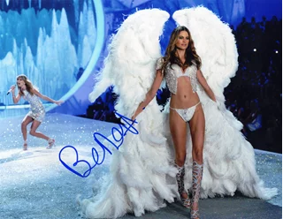 Behati Prinsloo autograph