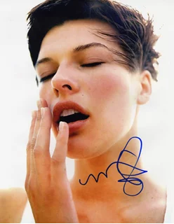 Milla Jovovich autograph