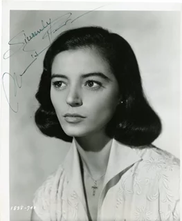 Marisa Pavan autograph