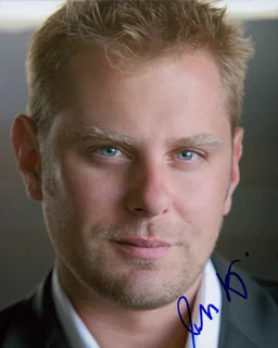 Jesse Hlubik autograph