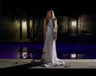 Isabella Bazler autograph