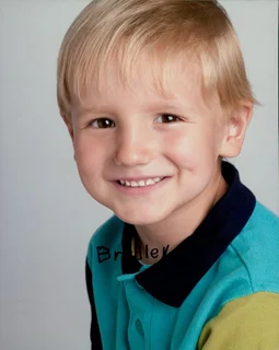 Bradley Bundlie autograph