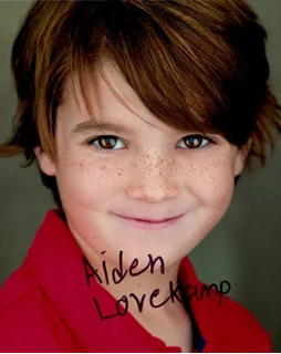 Aiden Lovekamp autograph