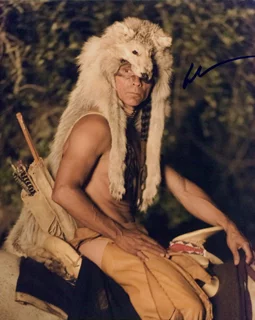 Zahn McClarnon autograph