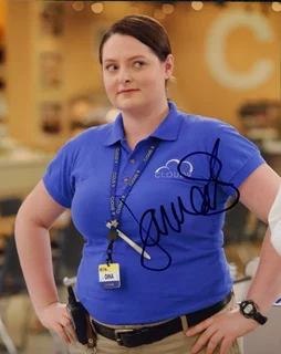 Lauren Ash autograph