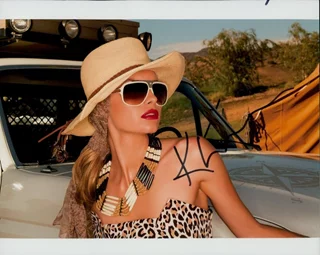 Kimberly Cozzens autograph