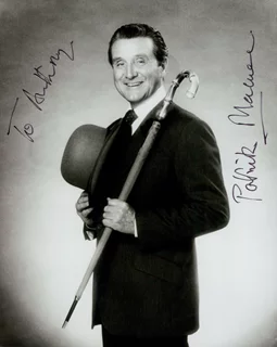 Patrick MacNee autograph