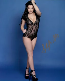 Stephanie Manescu autograph