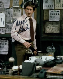 Max Gail autograph