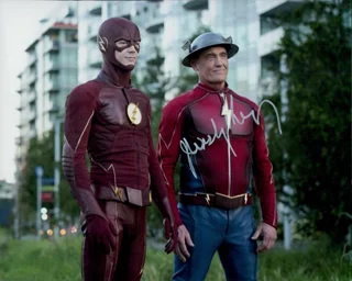 John Wesley Shipp autograph